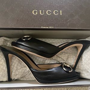 Gucci peep toe heels